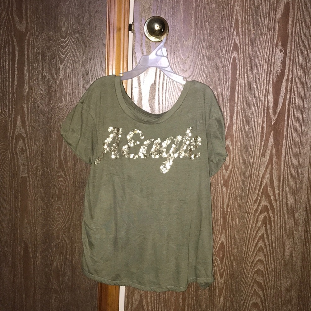 american eagle loose fitted tee